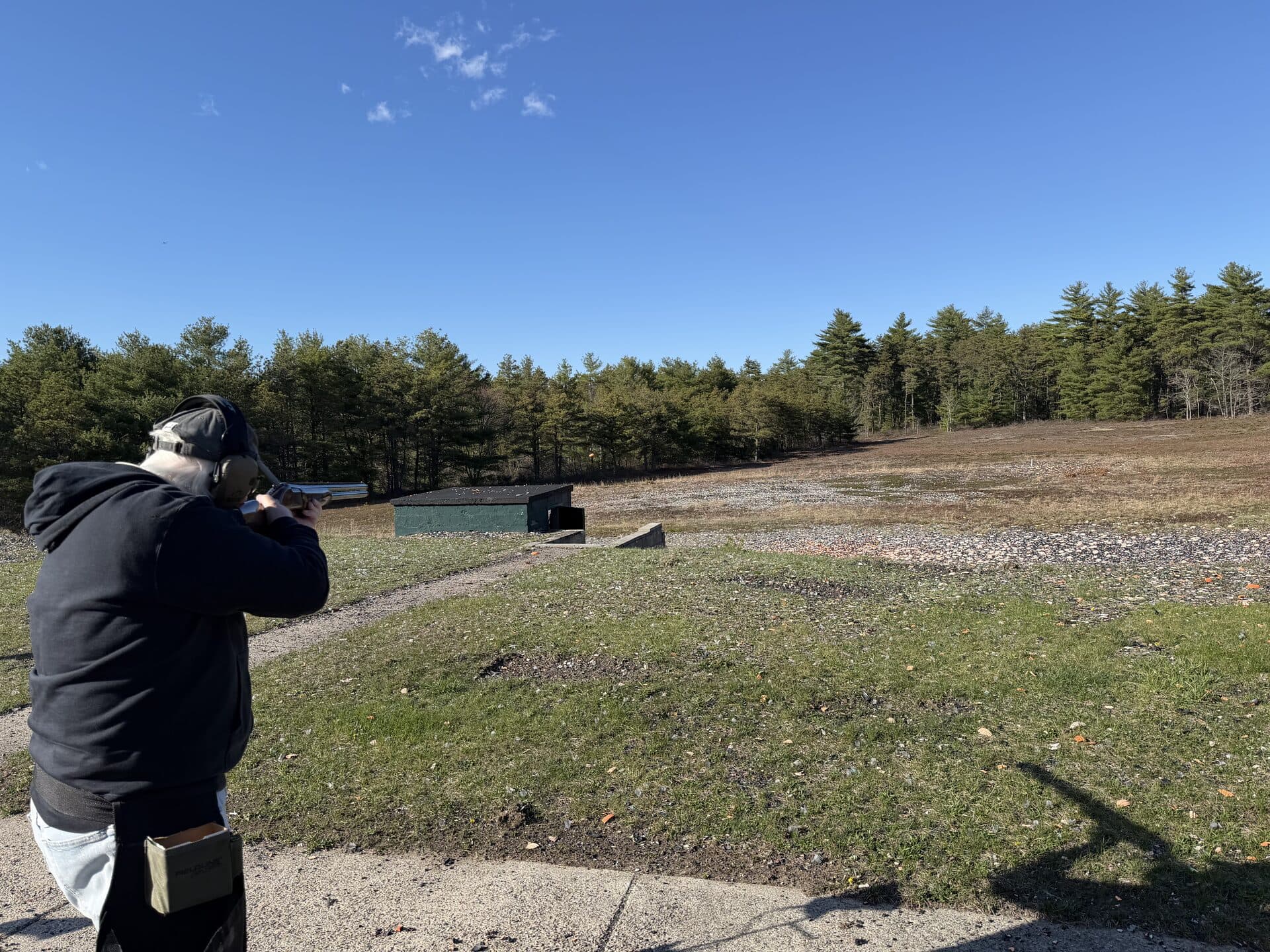 Solo skeet shooter